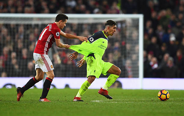 焦于两笔重 焦于两笔重